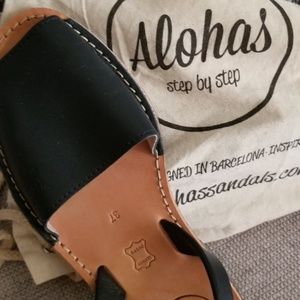 Alohas Leather Dark Navy Sandal Size 7